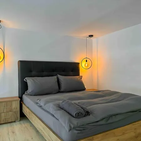 Апартаменты Loft Platon *